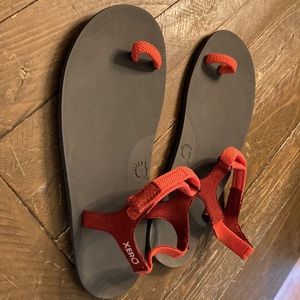 Womens size 8 xero sandals